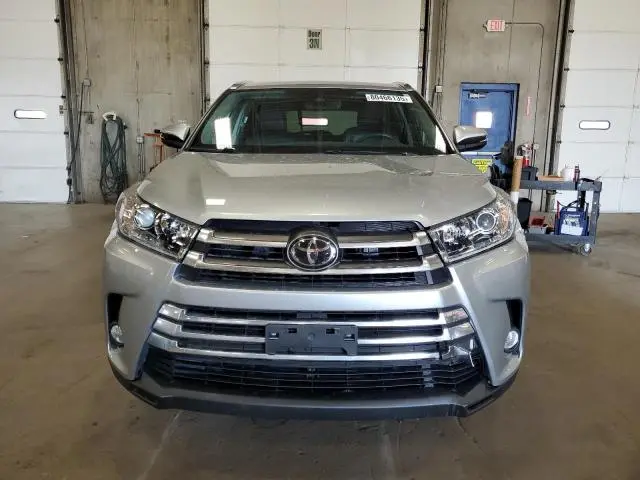 2017 TOYOTA HIGHLANDER LIMITED  