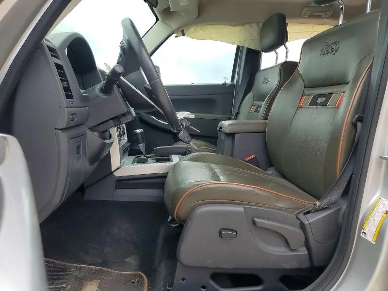 2011 JEEP LIBERTY SPORT  