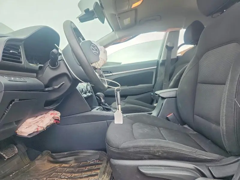 2019 HYUNDAI ELANTRA SEL  