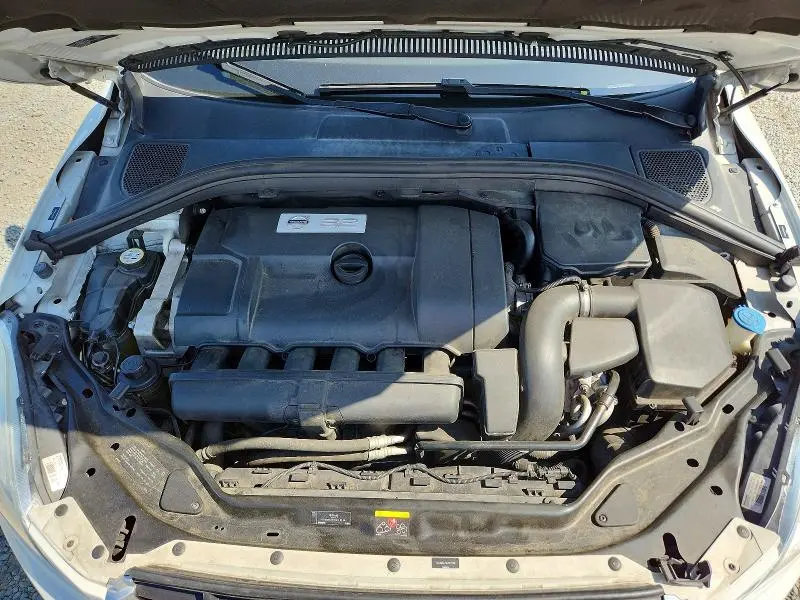 2010 VOLVO XC60 3.2  