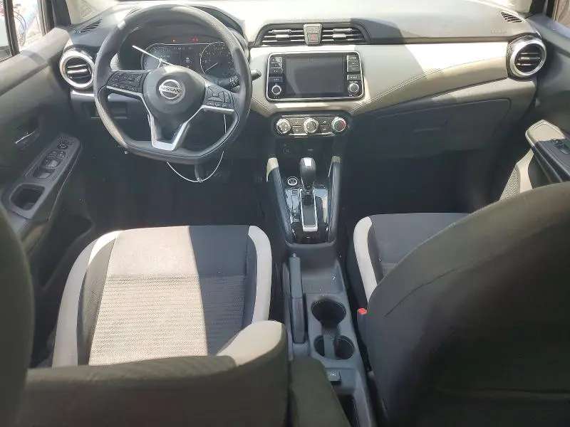 2020 NISSAN VERSA SV  