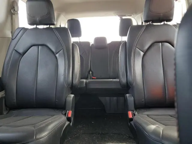 2017 CHRYSLER PACIFICA TOURING L  