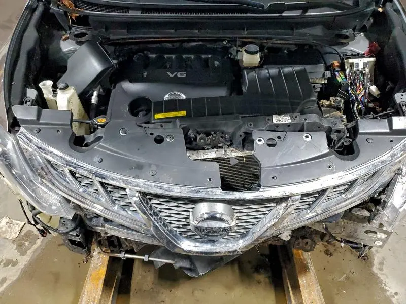 2011 NISSAN MURANO S  