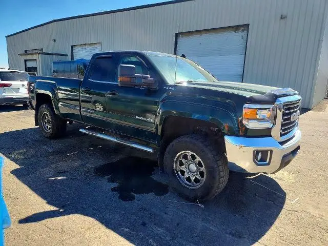 2015 GMC SIERRA K2500 SLE  