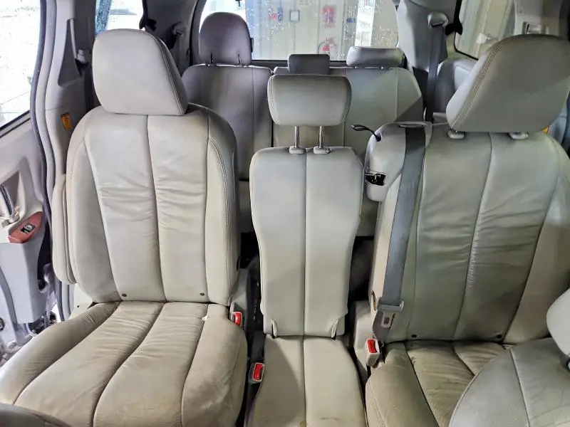 2011 TOYOTA SIENNA XLE 8-PASSENGER  