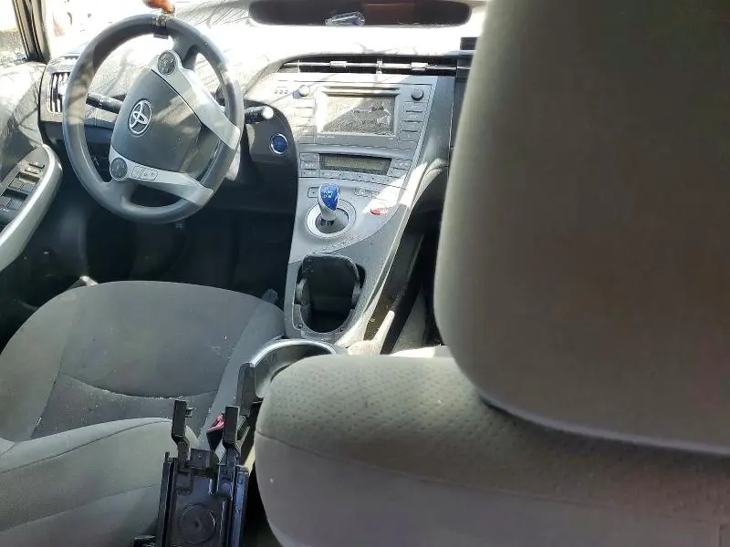 2013 TOYOTA PRIUS THREE  
