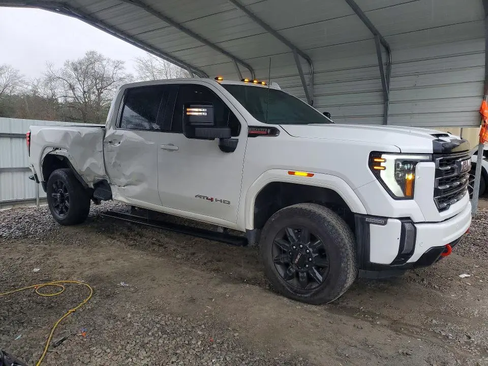 2024 GMC SIERRA K2500 AT4  