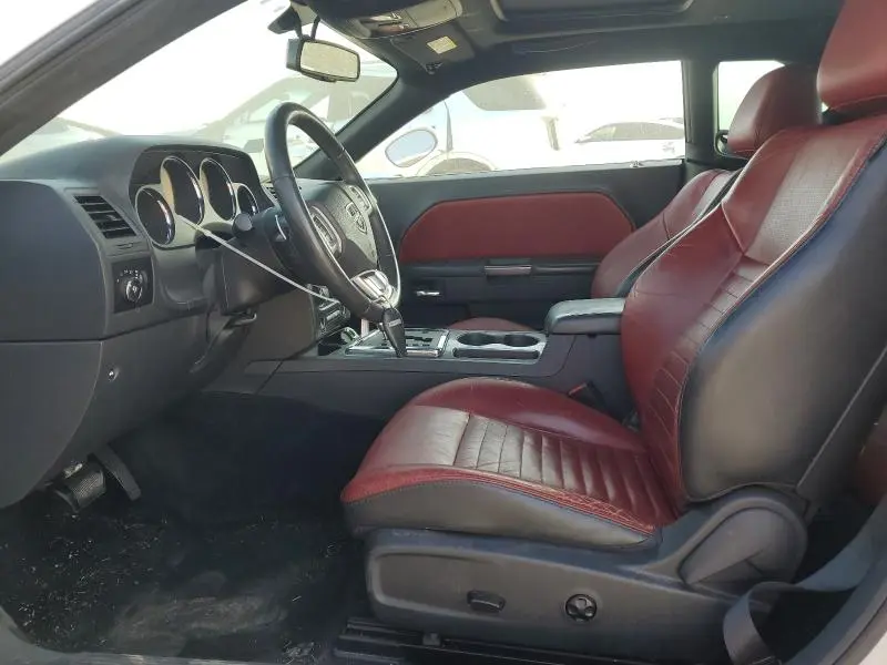 2014 DODGE CHALLENGER SXT  