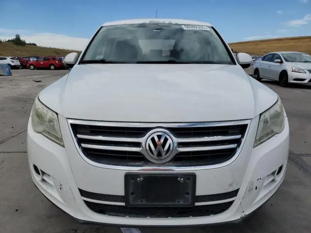 2011 VOLKSWAGEN TIGUAN S  