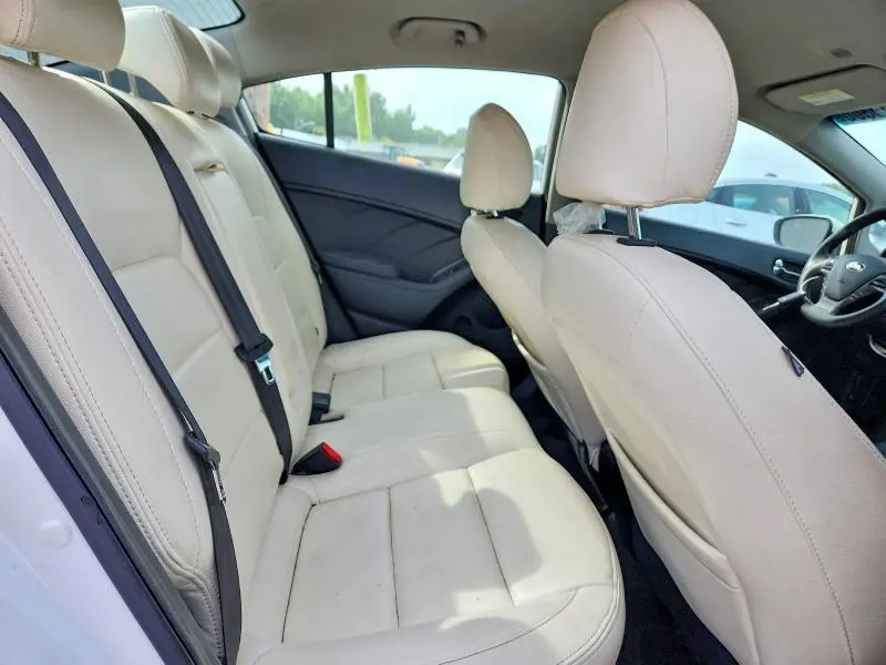 2016 KIA FORTE LX  