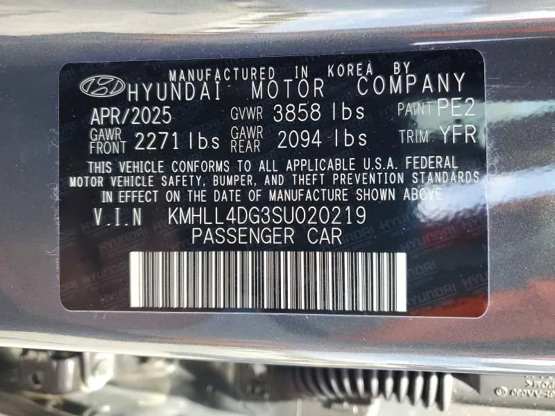 2025 HYUNDAI ELANTRA SE  