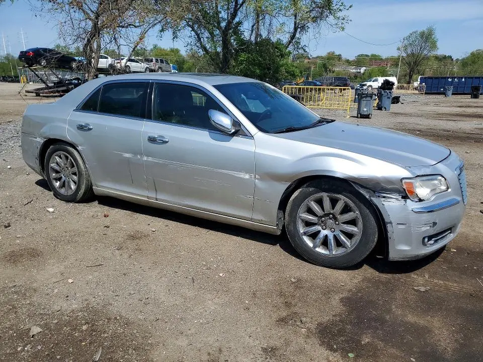 2012 CHRYSLER 300C   