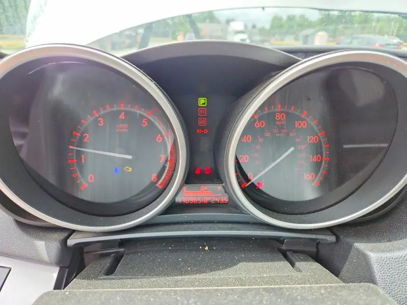 2011 MAZDA 3 S  