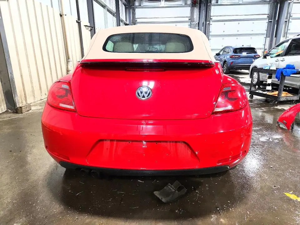 2013 VOLKSWAGEN BEETLE   