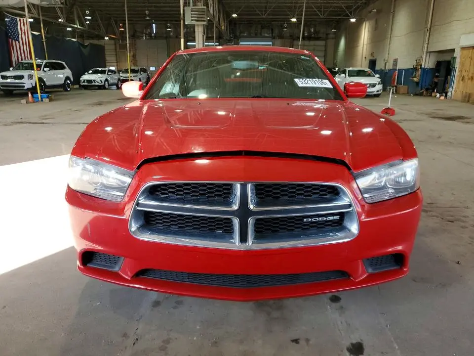 2012 DODGE CHARGER SE  