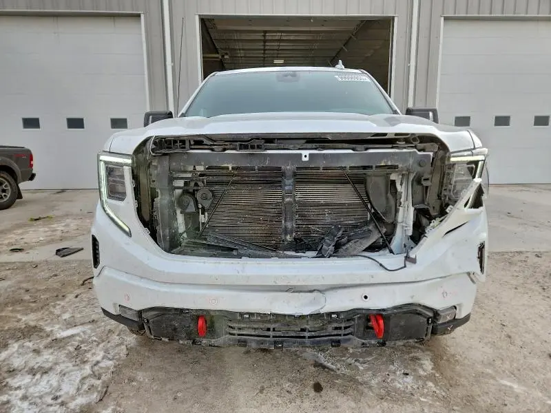 2025 GMC SIERRA K1500 AT4  