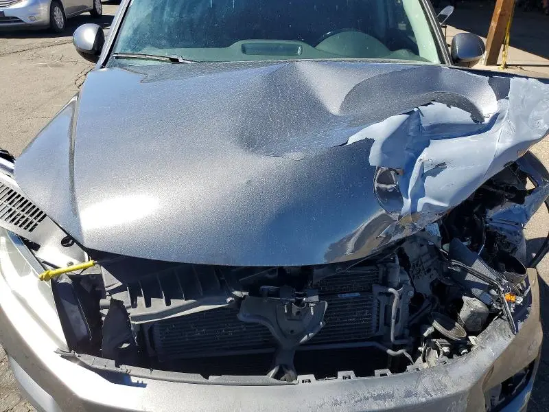 2015 VOLKSWAGEN TIGUAN S  