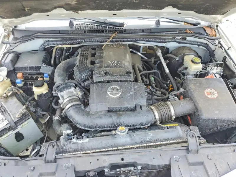 2015 NISSAN FRONTIER S  