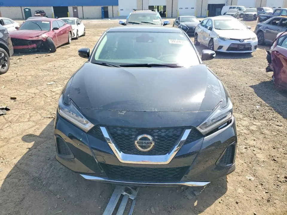 2021 NISSAN MAXIMA SV  