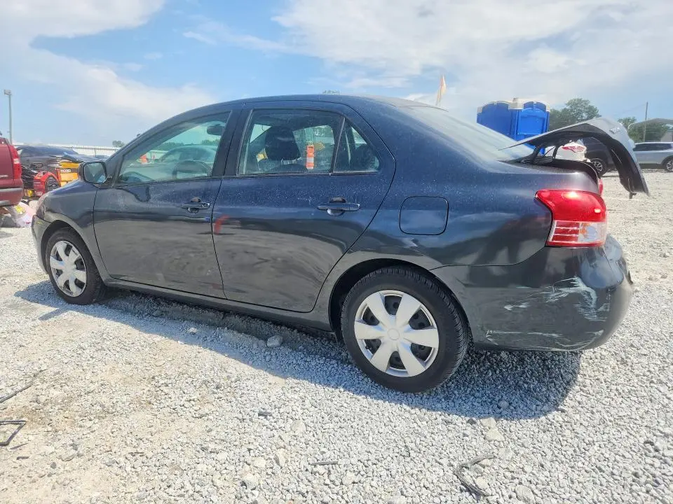 2010 TOYOTA YARIS BASE  