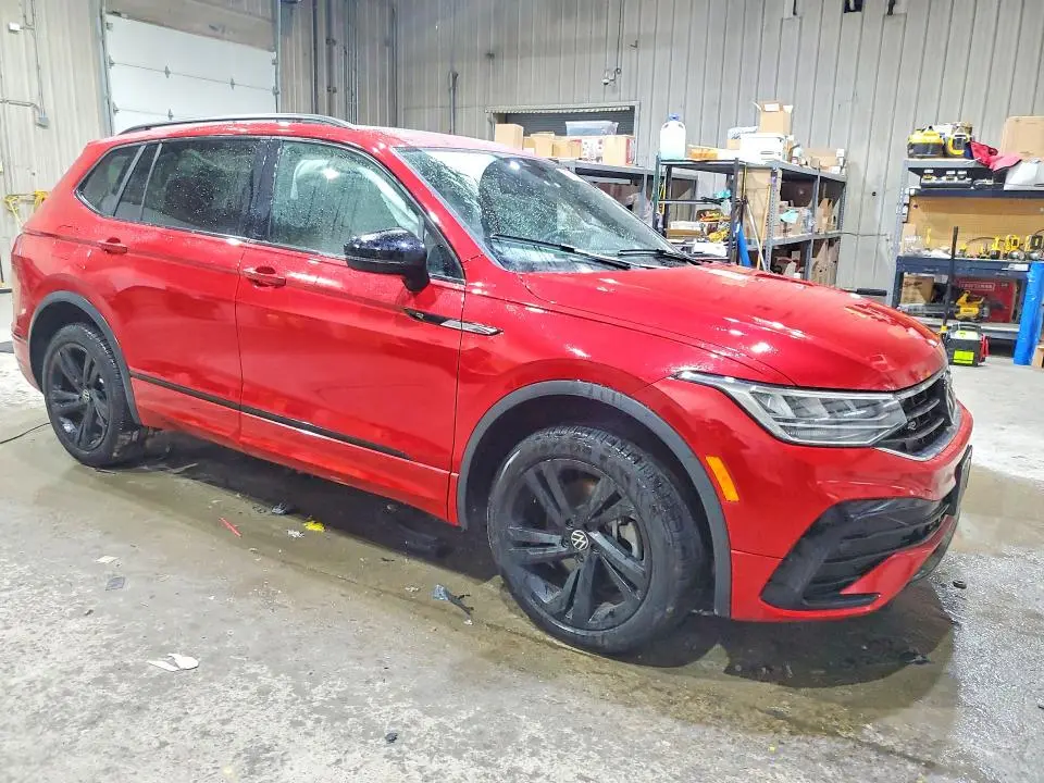 2024 VOLKSWAGEN TIGUAN SE R-LINE BLACK  