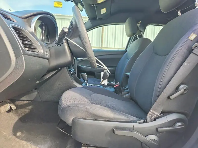 2014 CHRYSLER 200 LX  