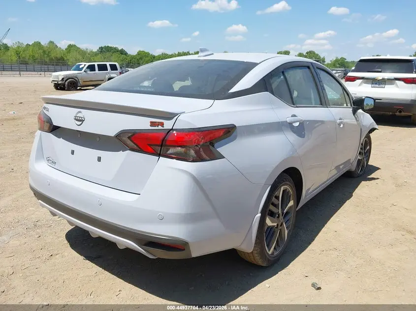 2025 NISSAN VERSA 1.6 SR