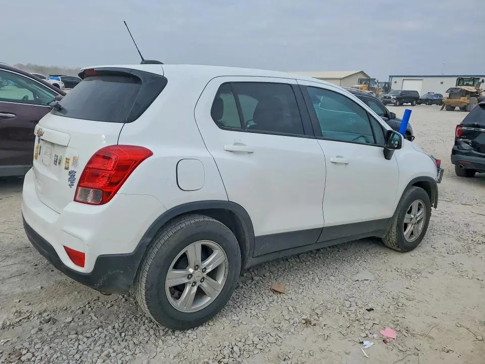 2021 CHEVROLET TRAX LS  