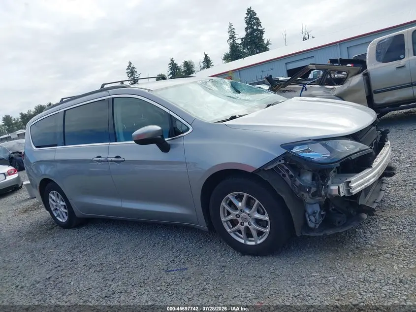 2021 CHRYSLER VOYAGER LXI