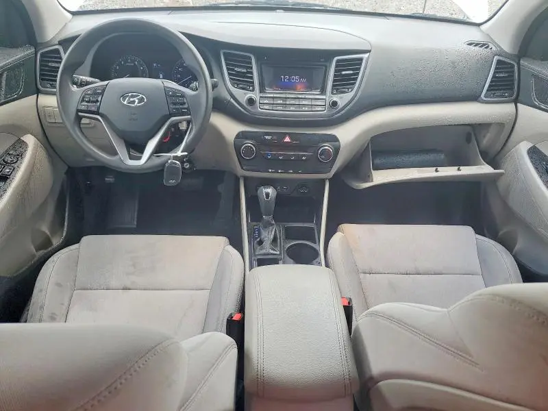 2018 HYUNDAI TUCSON SE  