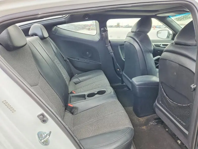 2016 HYUNDAI VELOSTER BASE  