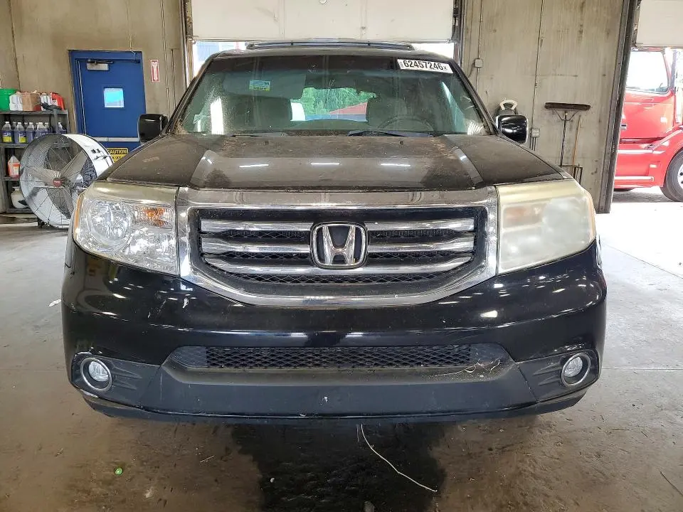 2015 HONDA PILOT SE  