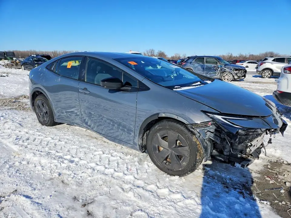 2024 TOYOTA PRIUS LE  