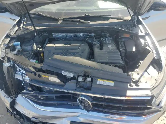2022 VOLKSWAGEN TIGUAN SE R-LINE BLACK  