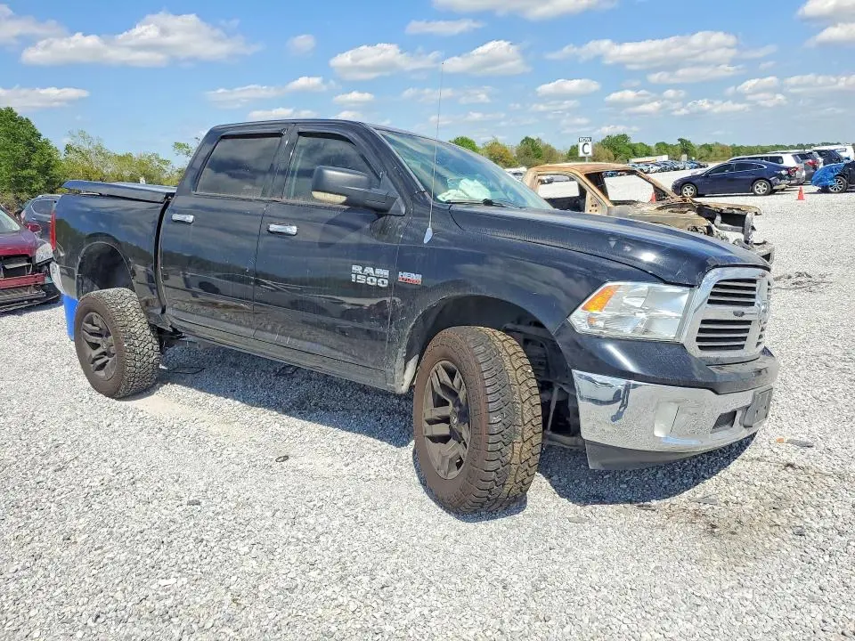 2013 RAM 1500 SLT  