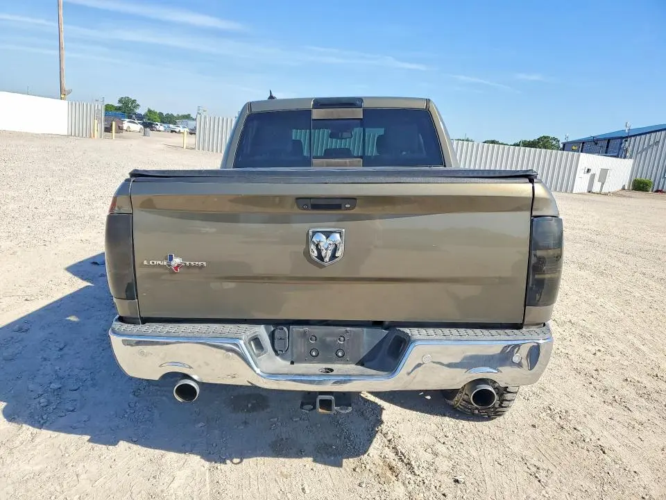 2015 RAM 1500 SLT  