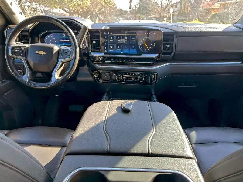 2024 CHEVROLET SILVERADO K3500 LT  