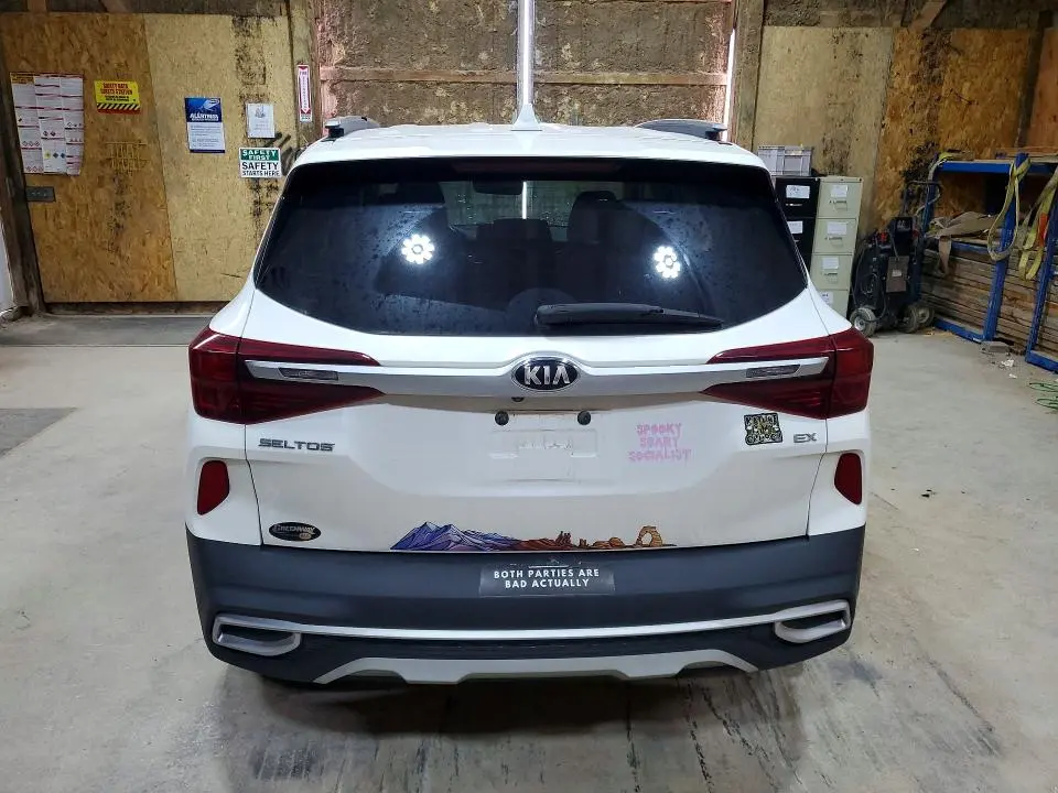 2021 KIA SELTOS EX  