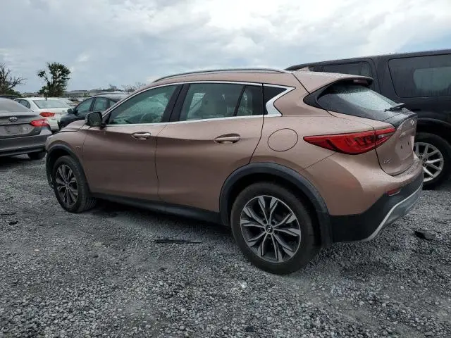 2018 INFINITI QX30 BASE  