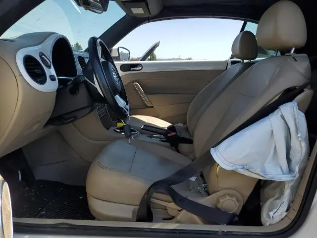 2013 VOLKSWAGEN BEETLE   