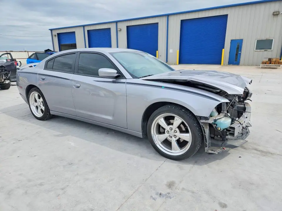 2013 DODGE CHARGER SXT  