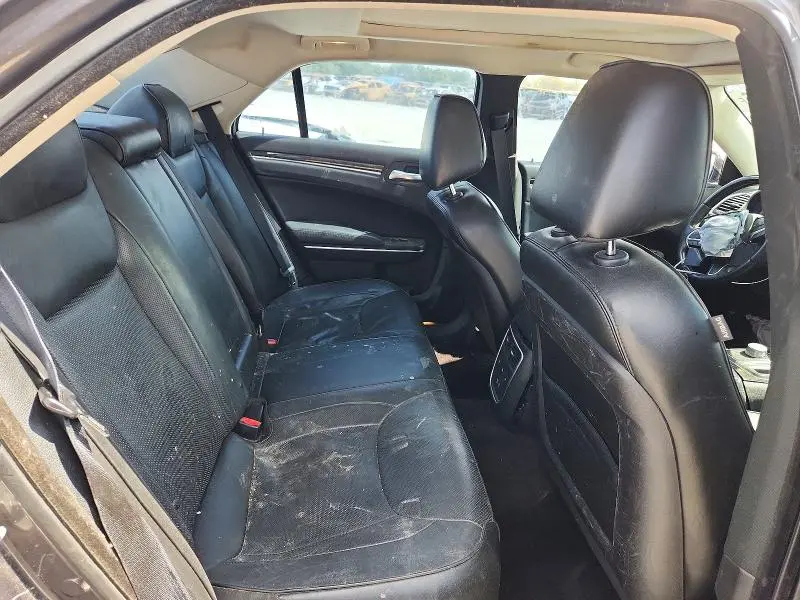 2016 CHRYSLER 300C   