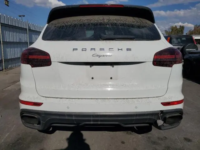 2016 PORSCHE CAYENNE   