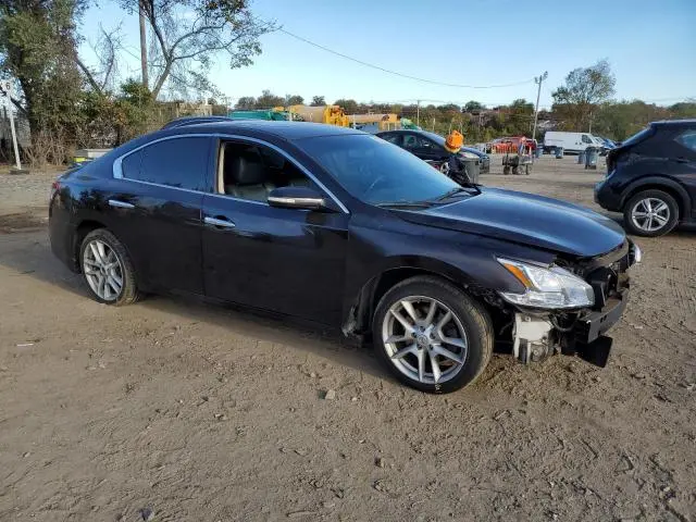 2011 NISSAN MAXIMA S  