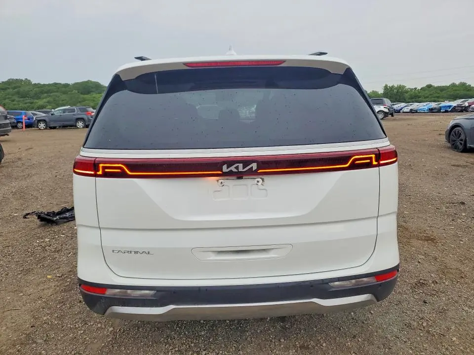 2024 KIA CARNIVAL SX PRESTIGE  