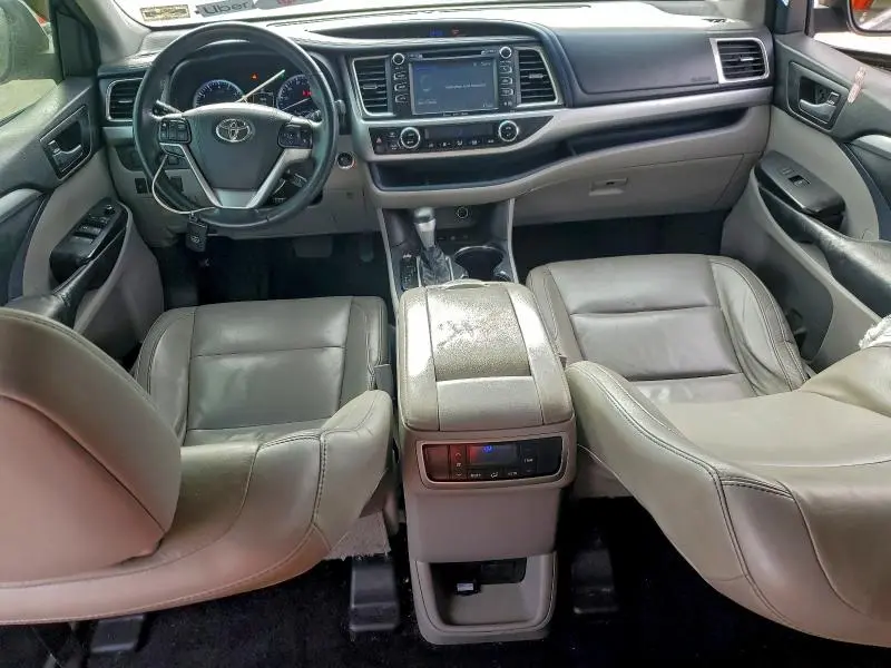 2016 TOYOTA HIGHLANDER XLE  