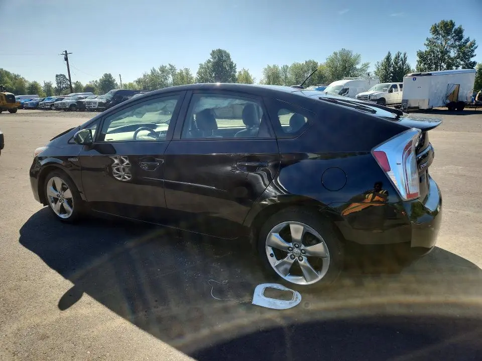 2013 TOYOTA PRIUS PERSONA SERIES SE  