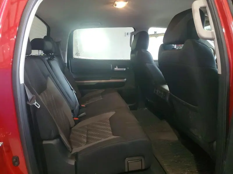 2018 TOYOTA TUNDRA SR5  