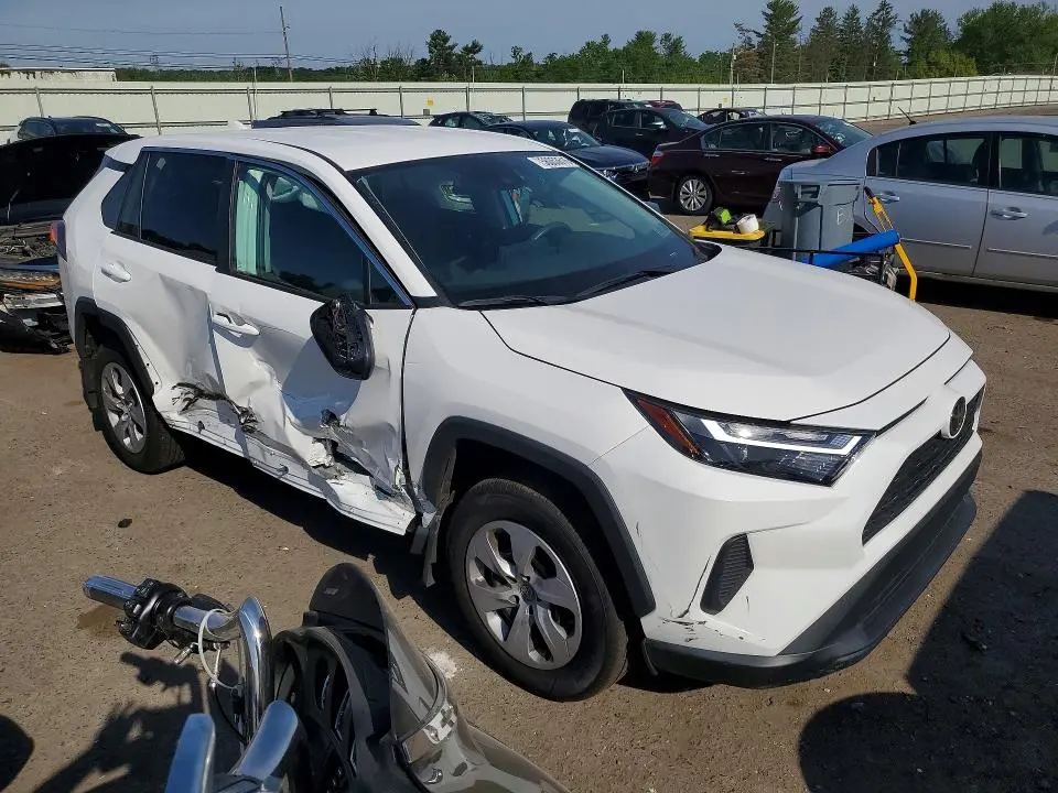 2023 TOYOTA RAV4 LE  