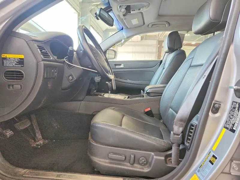 2013 HYUNDAI GENESIS 3.8L  